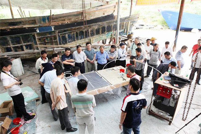 廣東博皓在廣東省陽(yáng)江市東平鎮(zhèn)舉辦了玻璃鋼漁船圖紙審查及模板制作經(jīng)驗(yàn)交流會(huì)，并提供&ldquo;真空導(dǎo)入&rdquo;現(xiàn)場(chǎng)演示    -2